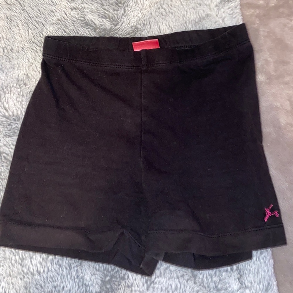 Stretchy tumble shorts
